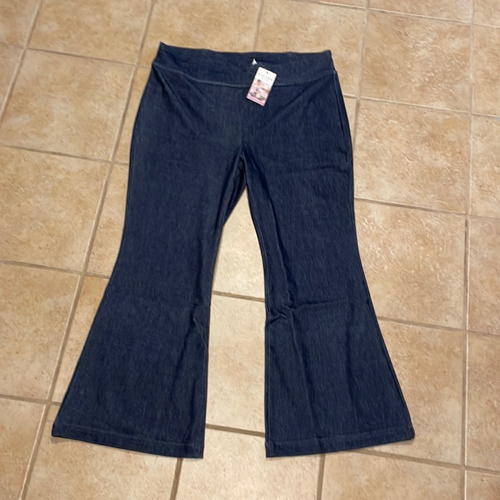 NWT Halara stretch denim leggings